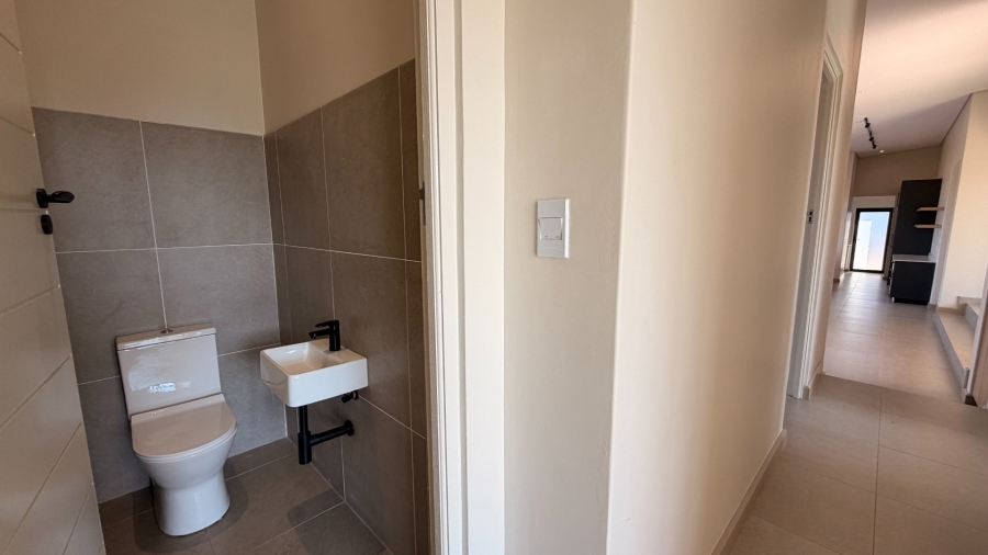 3 Bedroom Property for Sale in Helderzicht Eco Estate North West